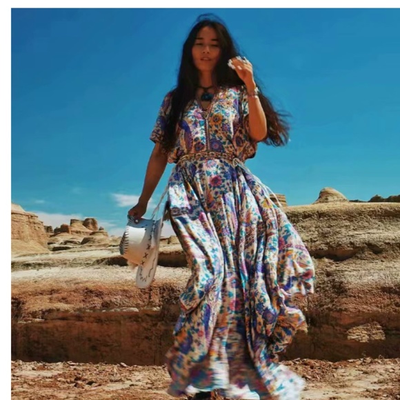 boho chic gypsy floral print vneck maxi dress - Picture 2 of 3